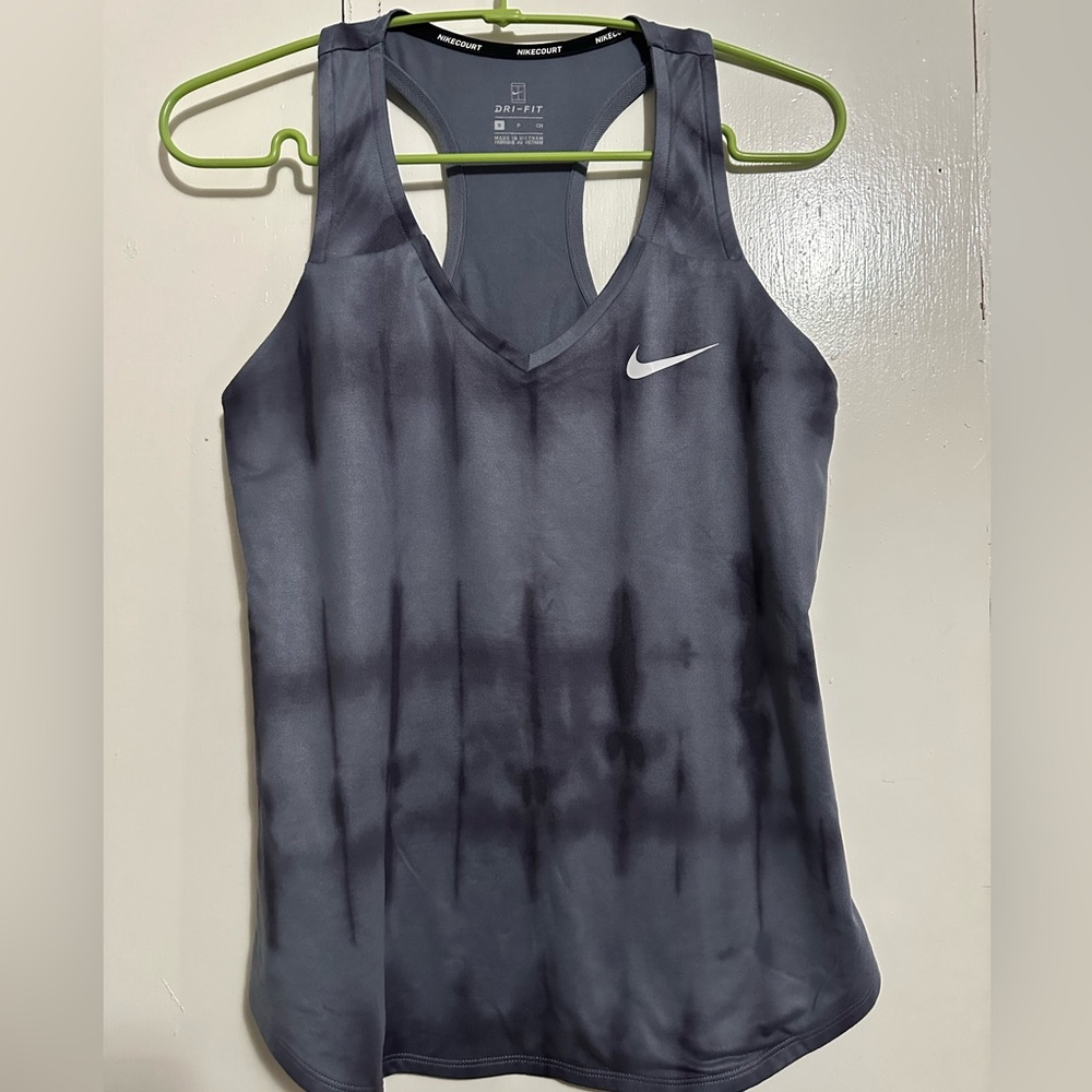 Nike athletic top